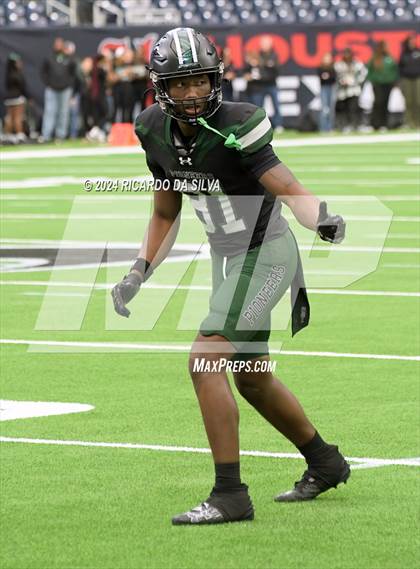 Thumbnail 3 in Fort Bend Marshall vs. Iowa Colony (UIL 5A Football Division II Semi-Regional) photogallery.