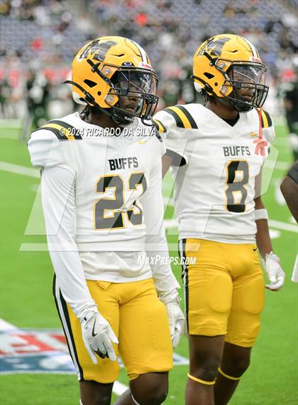 Thumbnail 2 in Fort Bend Marshall vs. Iowa Colony (UIL 5A Football Division II Semi-Regional) photogallery.