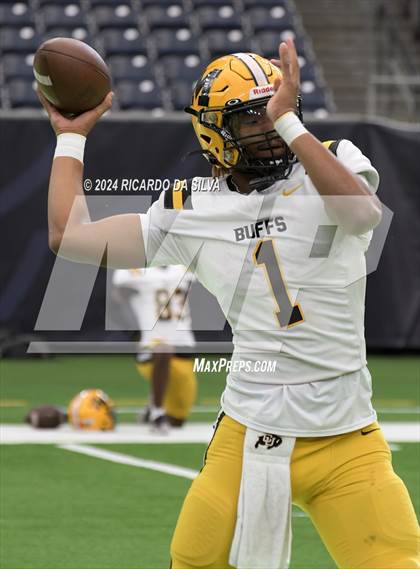 Thumbnail 1 in Fort Bend Marshall vs. Iowa Colony (UIL 5A Football Division II Semi-Regional) photogallery.