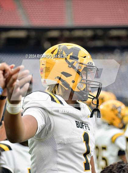 Thumbnail 2 in Fort Bend Marshall vs. Iowa Colony (UIL 5A Football Division II Semi-Regional) photogallery.