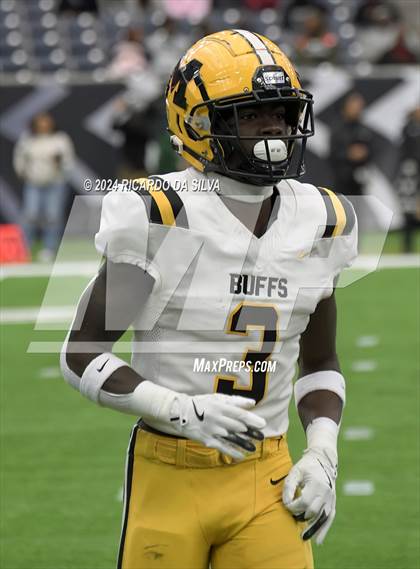 Thumbnail 1 in Fort Bend Marshall vs. Iowa Colony (UIL 5A Football Division II Semi-Regional) photogallery.
