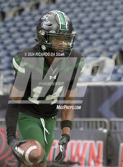 Thumbnail 1 in Fort Bend Marshall vs. Iowa Colony (UIL 5A Football Division II Semi-Regional) photogallery.