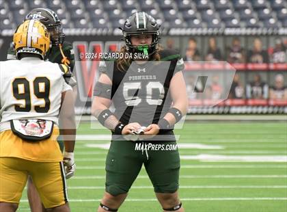 Thumbnail 1 in Fort Bend Marshall vs. Iowa Colony (UIL 5A Football Division II Semi-Regional) photogallery.