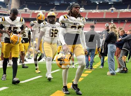 Thumbnail 1 in Fort Bend Marshall vs. Iowa Colony (UIL 5A Football Division II Semi-Regional) photogallery.