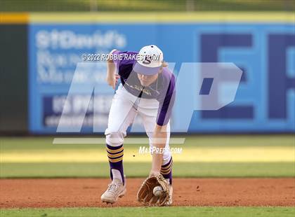 Thumbnail 1 in Shiner vs. Garrison (UIL 2A Baseball Semifinal) photogallery.