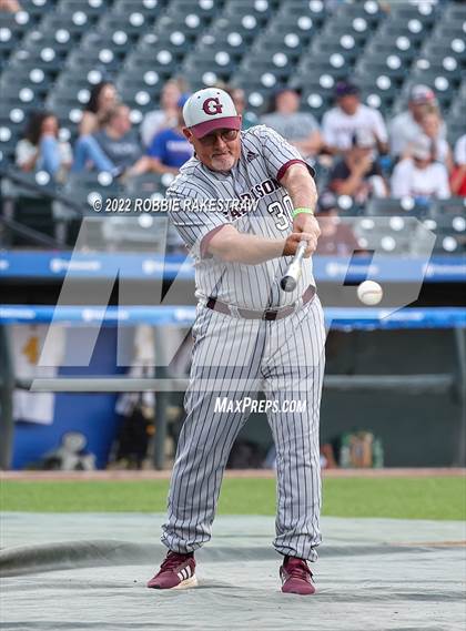 Thumbnail 1 in Shiner vs. Garrison (UIL 2A Baseball Semifinal) photogallery.