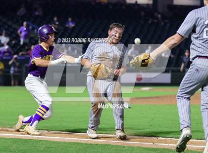 Thumbnail 2 in Shiner vs. Garrison (UIL 2A Baseball Semifinal) photogallery.