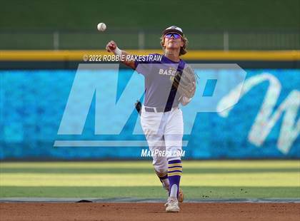 Thumbnail 2 in Shiner vs. Garrison (UIL 2A Baseball Semifinal) photogallery.