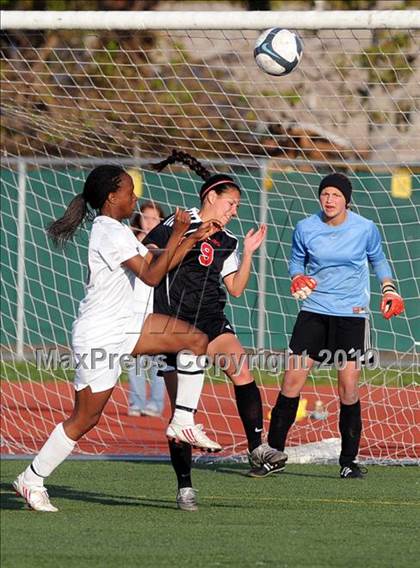 Thumbnail 2 in Esperanza vs San Clemente (CIF SoCal D1 Regional Final) photogallery.