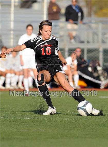 Thumbnail 3 in Esperanza vs San Clemente (CIF SoCal D1 Regional Final) photogallery.