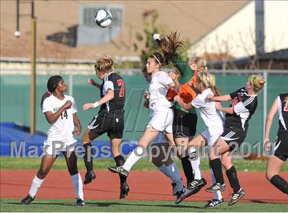 Thumbnail 2 in Esperanza vs San Clemente (CIF SoCal D1 Regional Final) photogallery.