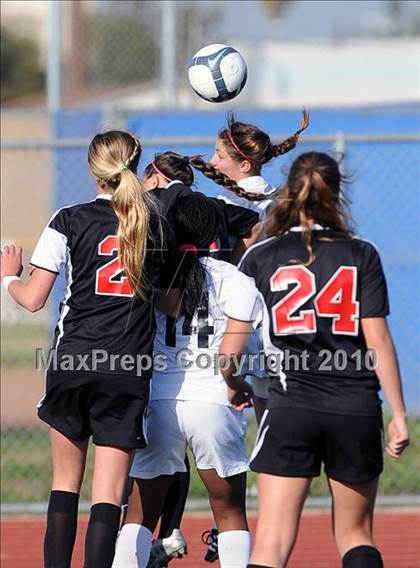 Thumbnail 3 in Esperanza vs San Clemente (CIF SoCal D1 Regional Final) photogallery.