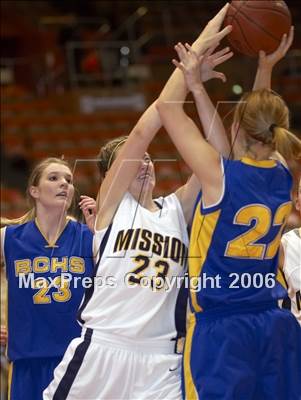 Thumbnail 1 in Bakersfield Christian vs Mission Prep (CS D5 Final) photogallery.