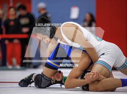 Thumbnail 1 in NIAA 4A 3rd Place Rounds photogallery.