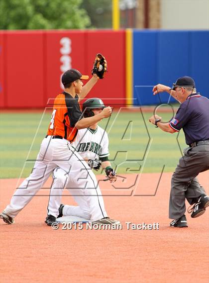 Thumbnail 3 in Lawrence Free State vs. Shawneee Mission Northwest (KSHSAA 6A Final) photogallery.