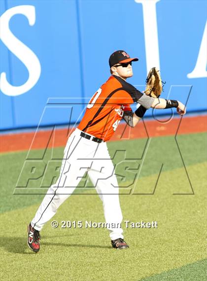 Thumbnail 2 in Lawrence Free State vs. Shawneee Mission Northwest (KSHSAA 6A Final) photogallery.