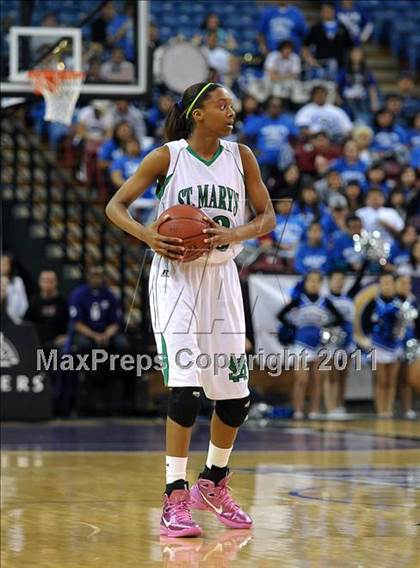 Thumbnail 2 in Rialto vs. St. Mary's (CIF State D2 Final) photogallery.