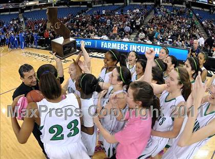Thumbnail 2 in Rialto vs. St. Mary's (CIF State D2 Final) photogallery.