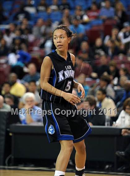 Thumbnail 1 in Rialto vs. St. Mary's (CIF State D2 Final) photogallery.