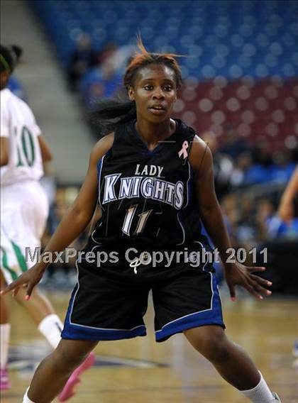 Thumbnail 1 in Rialto vs. St. Mary's (CIF State D2 Final) photogallery.