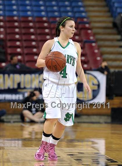 Thumbnail 2 in Rialto vs. St. Mary's (CIF State D2 Final) photogallery.