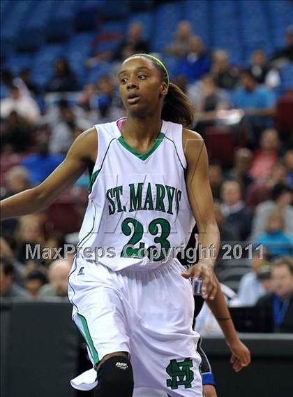 Thumbnail 3 in Rialto vs. St. Mary's (CIF State D2 Final) photogallery.