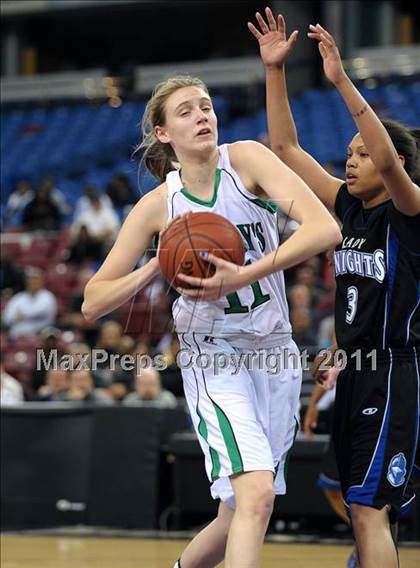 Thumbnail 3 in Rialto vs. St. Mary's (CIF State D2 Final) photogallery.