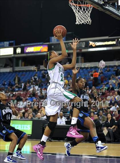 Thumbnail 3 in Rialto vs. St. Mary's (CIF State D2 Final) photogallery.