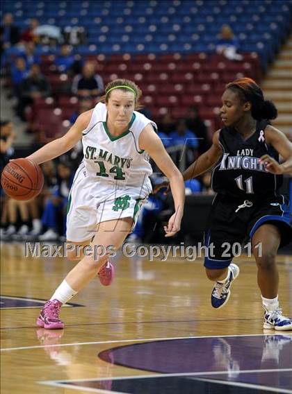 Thumbnail 2 in Rialto vs. St. Mary's (CIF State D2 Final) photogallery.