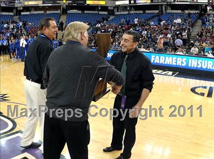 Thumbnail 2 in Rialto vs. St. Mary's (CIF State D2 Final) photogallery.