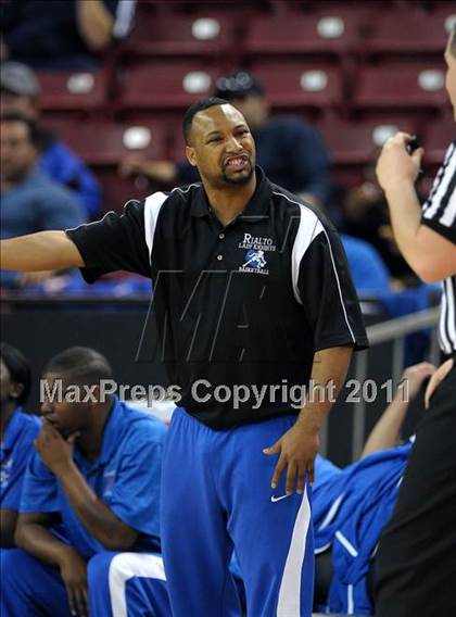 Thumbnail 3 in Rialto vs. St. Mary's (CIF State D2 Final) photogallery.