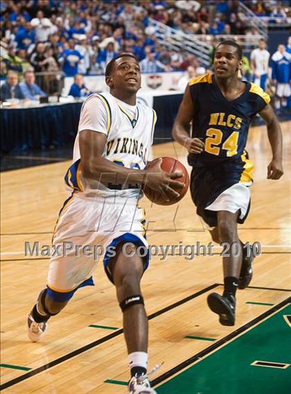 Thumbnail 2 in New Leadership vs. Wareham (MIAA D3 Final) photogallery.