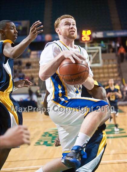 Thumbnail 1 in New Leadership vs. Wareham (MIAA D3 Final) photogallery.