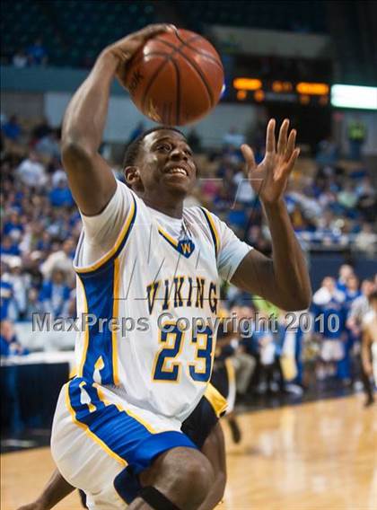 Thumbnail 3 in New Leadership vs. Wareham (MIAA D3 Final) photogallery.