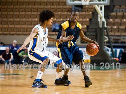 Thumbnail 1 in New Leadership vs. Wareham (MIAA D3 Final) photogallery.