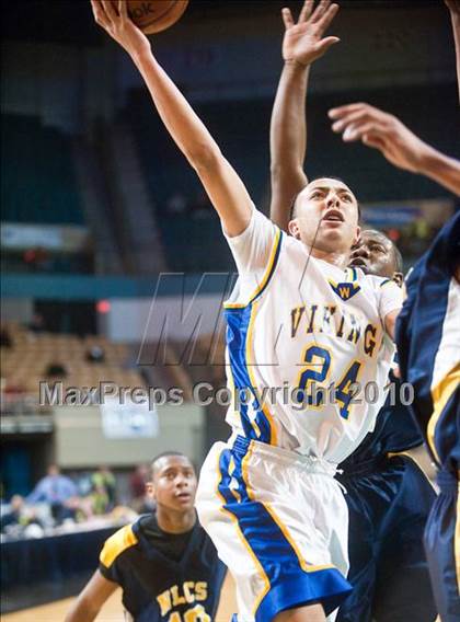 Thumbnail 3 in New Leadership vs. Wareham (MIAA D3 Final) photogallery.