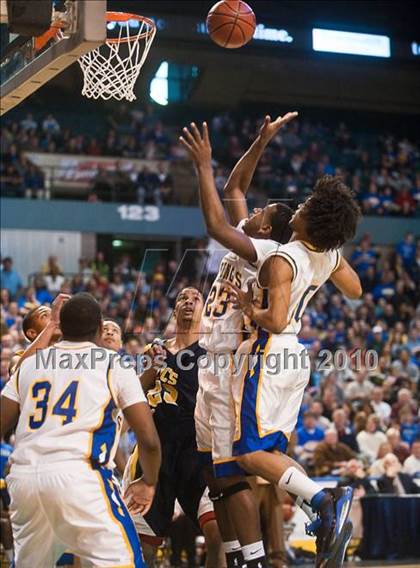 Thumbnail 2 in New Leadership vs. Wareham (MIAA D3 Final) photogallery.