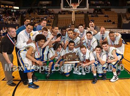 Thumbnail 1 in New Leadership vs. Wareham (MIAA D3 Final) photogallery.