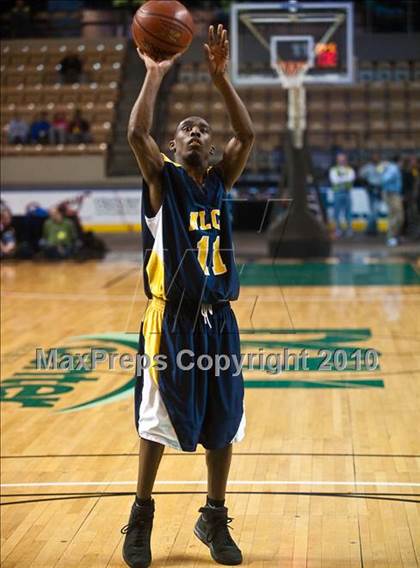 Thumbnail 2 in New Leadership vs. Wareham (MIAA D3 Final) photogallery.