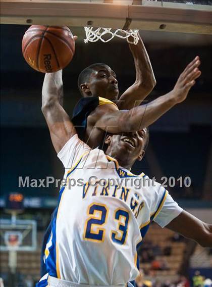 Thumbnail 3 in New Leadership vs. Wareham (MIAA D3 Final) photogallery.