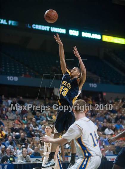 Thumbnail 1 in New Leadership vs. Wareham (MIAA D3 Final) photogallery.