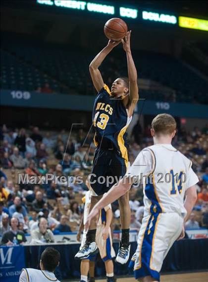 Thumbnail 3 in New Leadership vs. Wareham (MIAA D3 Final) photogallery.