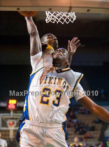 Thumbnail 2 in New Leadership vs. Wareham (MIAA D3 Final) photogallery.