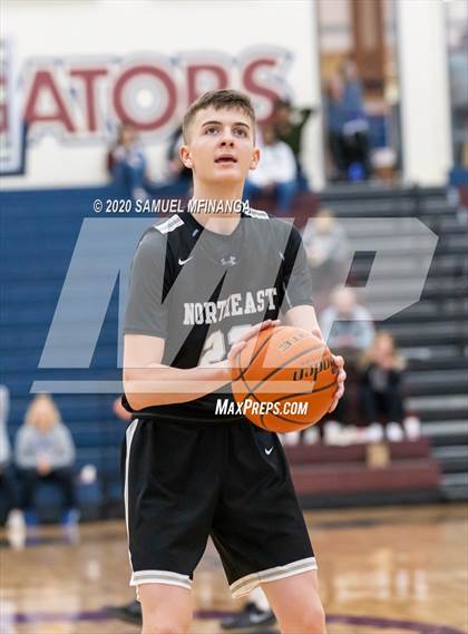 Thumbnail 3 in Lincoln Southwest vs. Lincoln Northeast (HAC Tournament) photogallery.