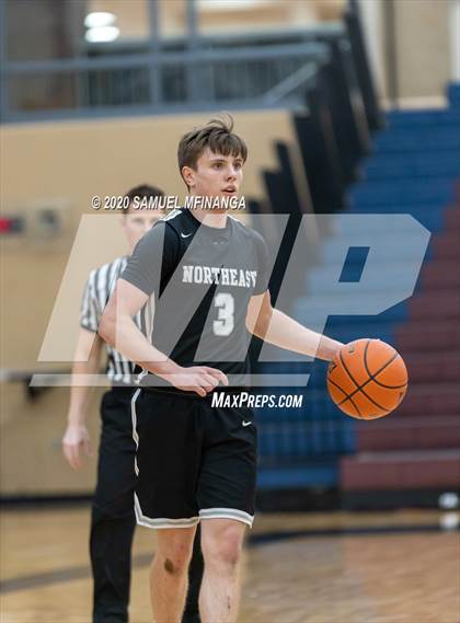 Thumbnail 3 in Lincoln Southwest vs. Lincoln Northeast (HAC Tournament) photogallery.