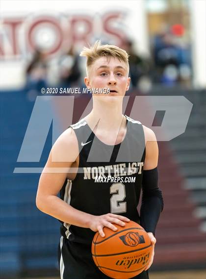Thumbnail 2 in Lincoln Southwest vs. Lincoln Northeast (HAC Tournament) photogallery.