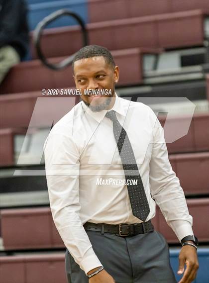 Thumbnail 2 in Lincoln Southwest vs. Lincoln Northeast (HAC Tournament) photogallery.