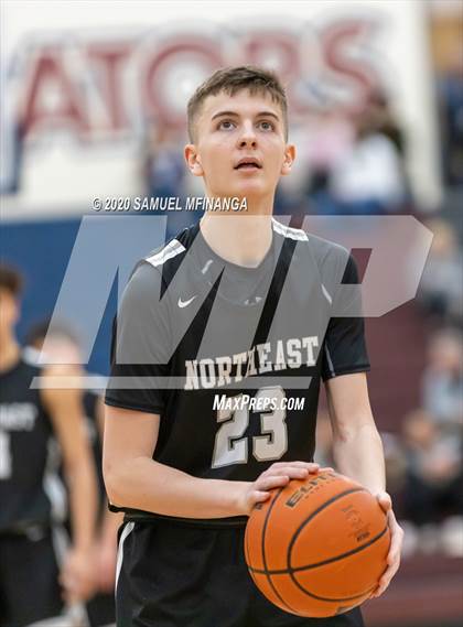 Thumbnail 3 in Lincoln Southwest vs. Lincoln Northeast (HAC Tournament) photogallery.