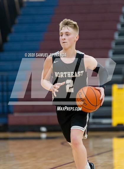 Thumbnail 2 in Lincoln Southwest vs. Lincoln Northeast (HAC Tournament) photogallery.