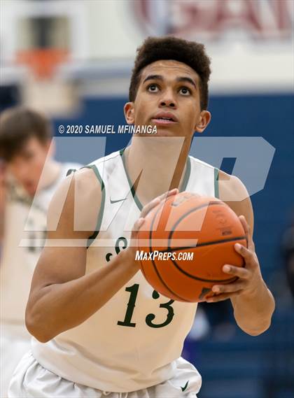 Thumbnail 3 in Lincoln Southwest vs. Lincoln Northeast (HAC Tournament) photogallery.